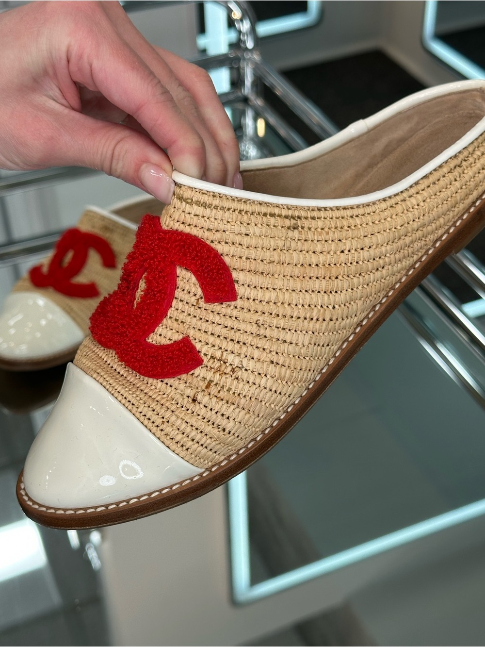 Chanel raffia Mule - Picture 7 of 11